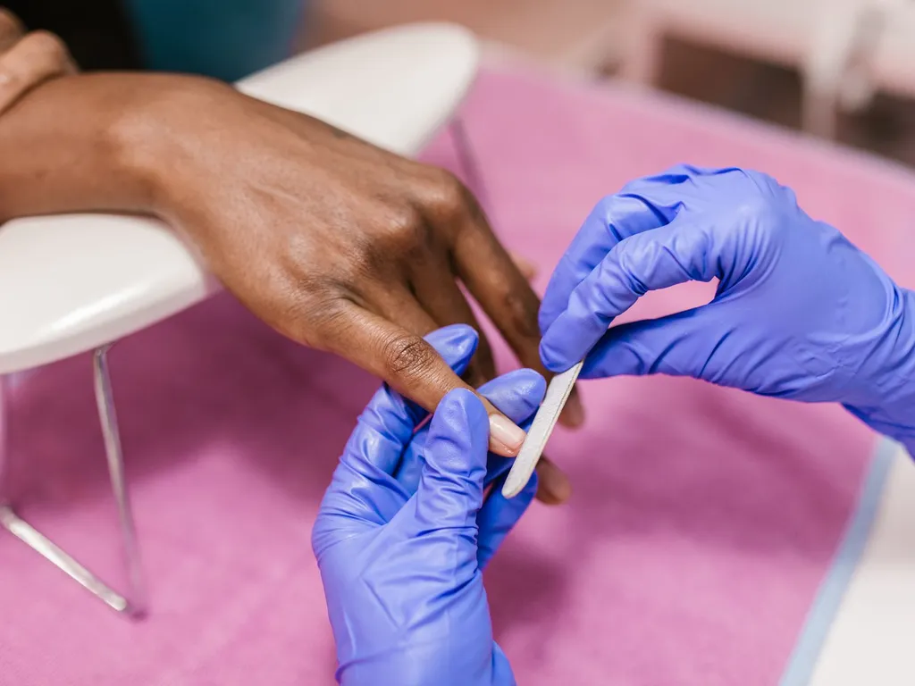 Quelle forme d’ongles choisir selon la morphologie de vos mains pour les sublimer au quotidien ?
