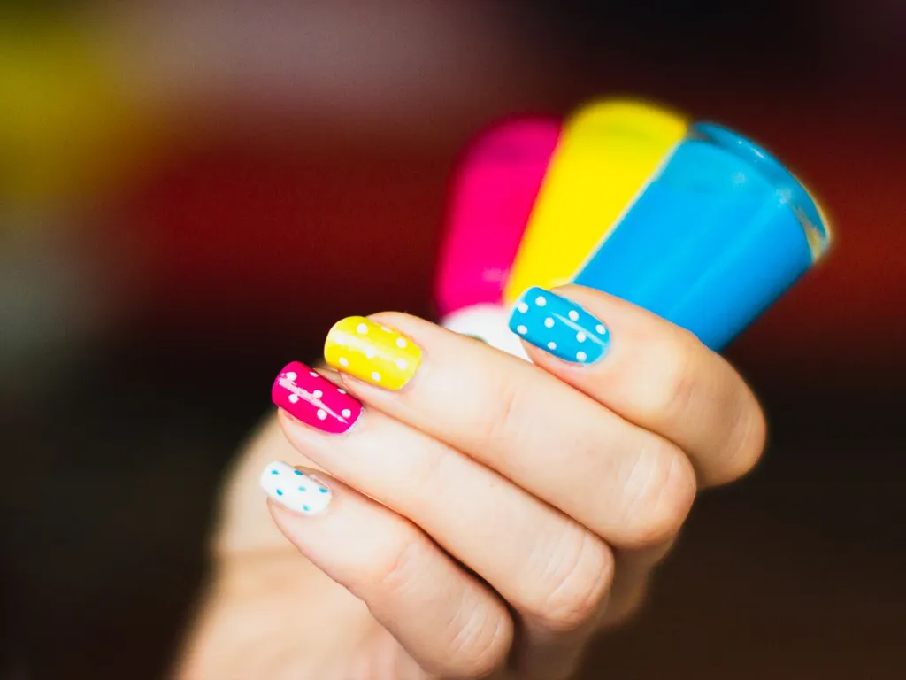 Utiliser le polygel à la maison : le pas à pas pour des ongles longs, solides et nets
